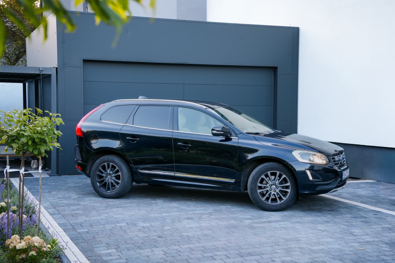 Volvo XC60 2.4diesel 240KM - Zdjęcie 2